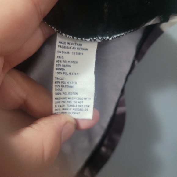 American Eagle Black Floral Backing Tank Top XL - Picture 3 of 4